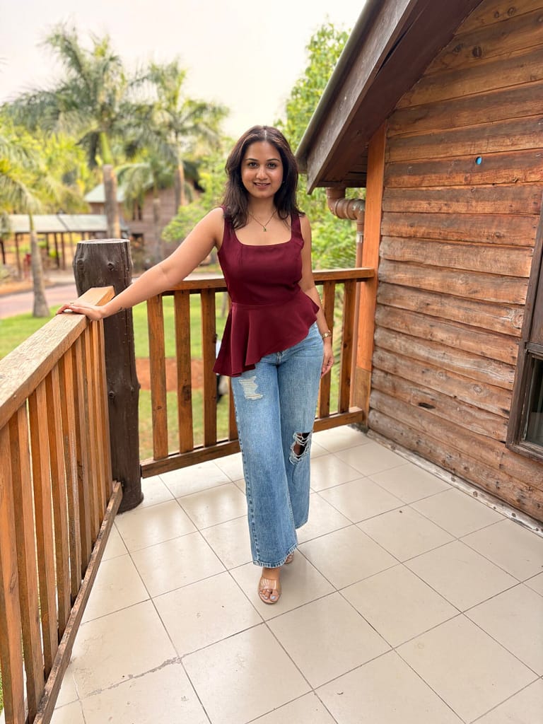 Sway in Maroon